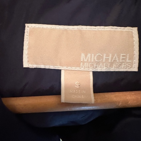 Michael Kors women’s vest size L - Picture 3 of 3